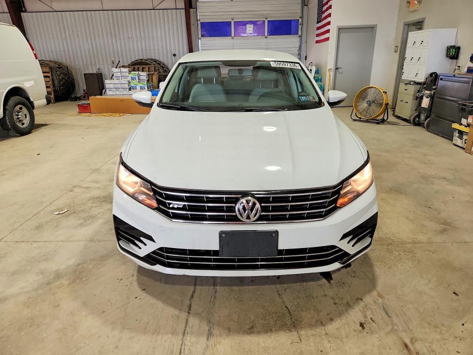 2018 Volkswagen Passat VIN 1VWAA7A39JC008016 COPART salvage auction — MINOR DENT/SCRATCHES, Pa - Cert Of Title (P), sold $4,500 on 2026-08-11 (photo 5)