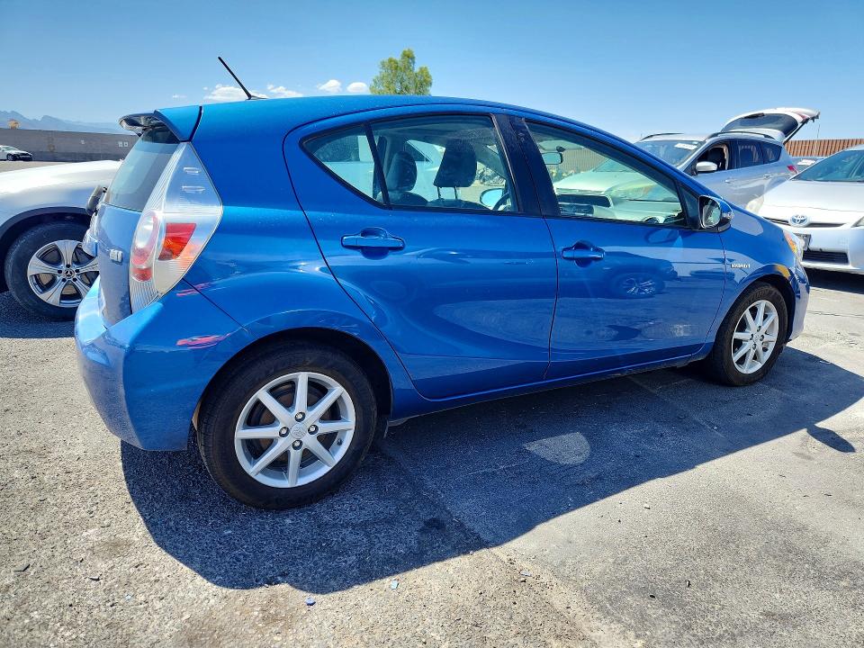 2014 Toyota Prius VIN JTDKDTB35E1066826 COPART salvage auction — MINOR DENT/SCRATCHES, Mt - Certificate Of Title, sold $1,600 on 2026-08-21 (photo 3)
