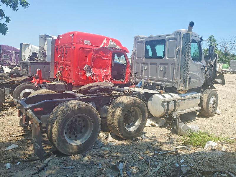 2023 Western star/auto car VIN 5KJJBPFM4PLUK1622 COPART salvage auction — FRONT END, WV - SALVAGE CERTIFICATE, sold $1,000 on 2026-07-30 (photo 4)
