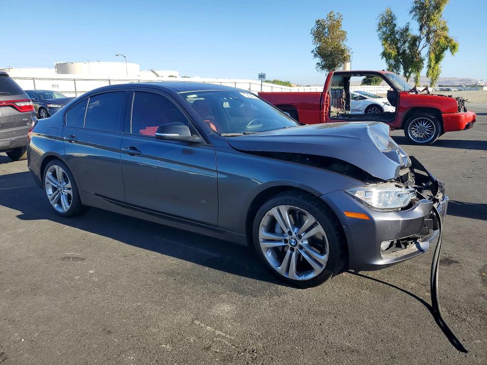 2012 BMW VIN WBA3A9C52CFX59575 COPART salvage auction — FRONT END, Ca - Salvage Certificate, sold $1,850 on 2026-08-03 (photo 4)