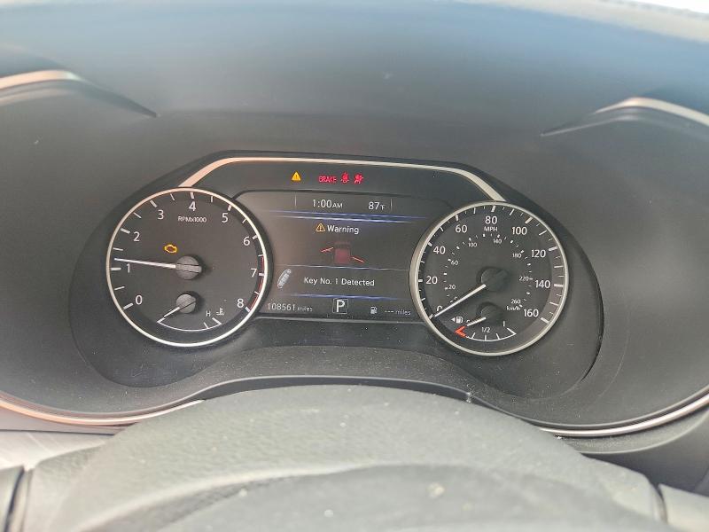 2017 Nissan Maxima VIN 1N4AA6AP4HC403141 COPART salvage auction — MINOR DENT/SCRATCHES, AR - CERT OF TITLE-REBUILT, sold $1,000 on 2026-07-30 (photo 9)