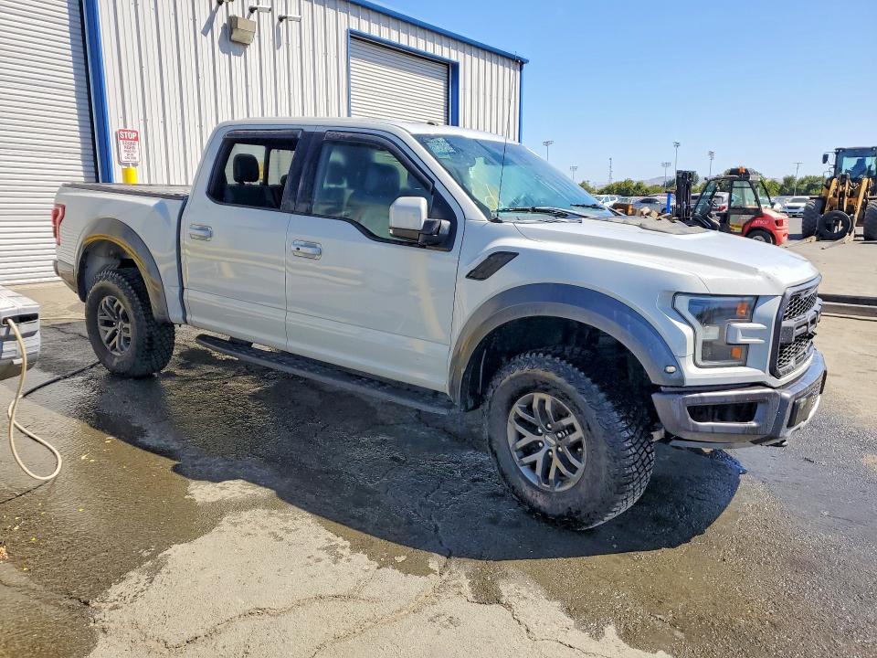 2017 Ford F-150 lightning VIN 1FTFW1RG4HFB32332 COPART salvage auction — MINOR DENT/SCRATCHES, ID - CERTIFICATE OF TITLE, sold $23,000 on 2026-07-24 (photo 4)
