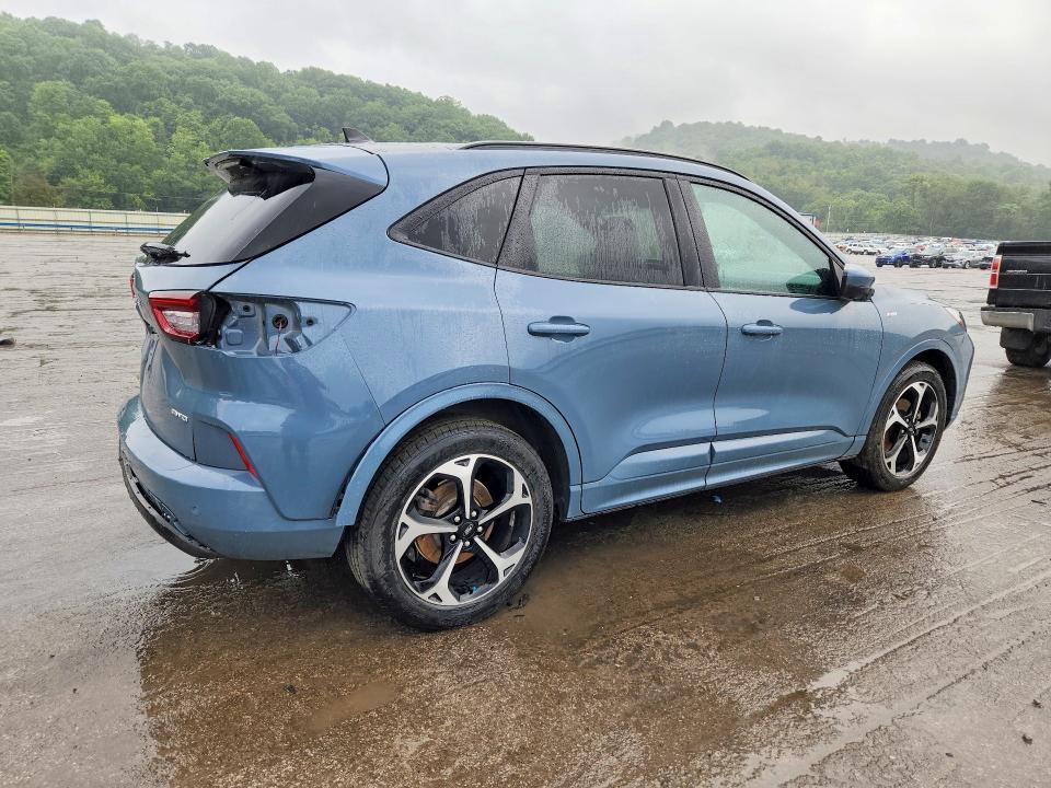 2023 Ford Escape VIN 1FMCU9NA5PUB17823 COPART salvage auction — REAR END, Pa - Certificate Of Salvage, sold $9,800 on 2026-08-20 (photo 3)