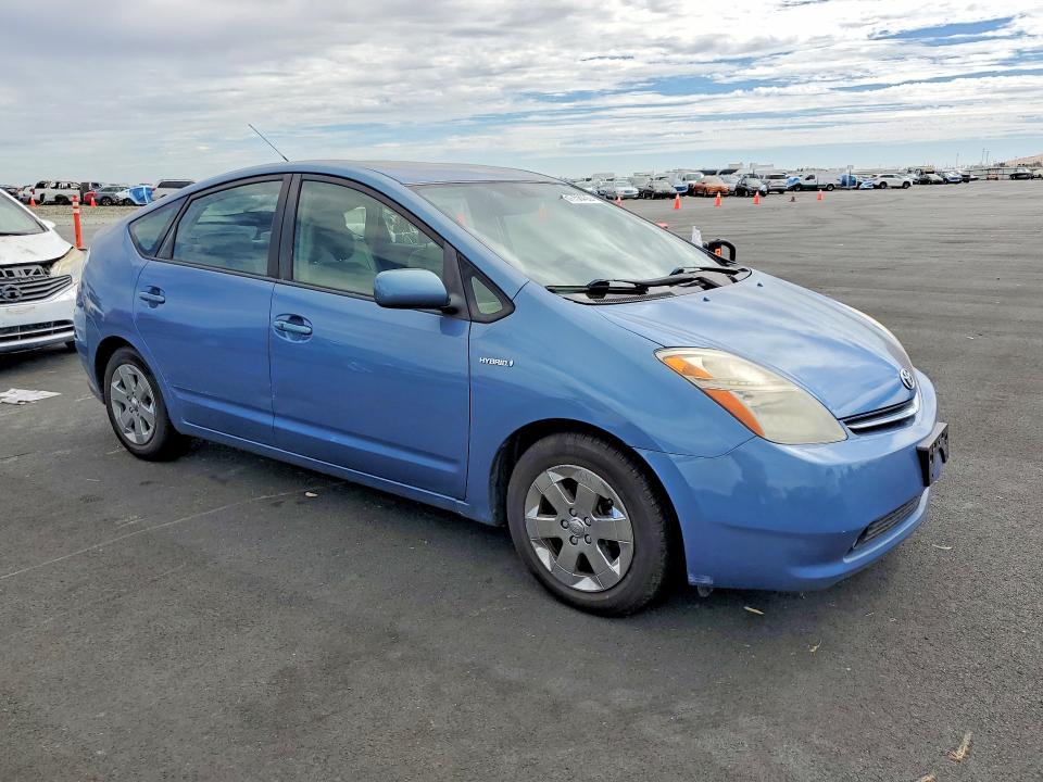 2007 Toyota Prius VIN JTDKB20U277573159 COPART salvage auction — VANDALISM, CA - SALVAGE CERTIFICATE, sold $575 on 2026-07-27 (photo 4)
