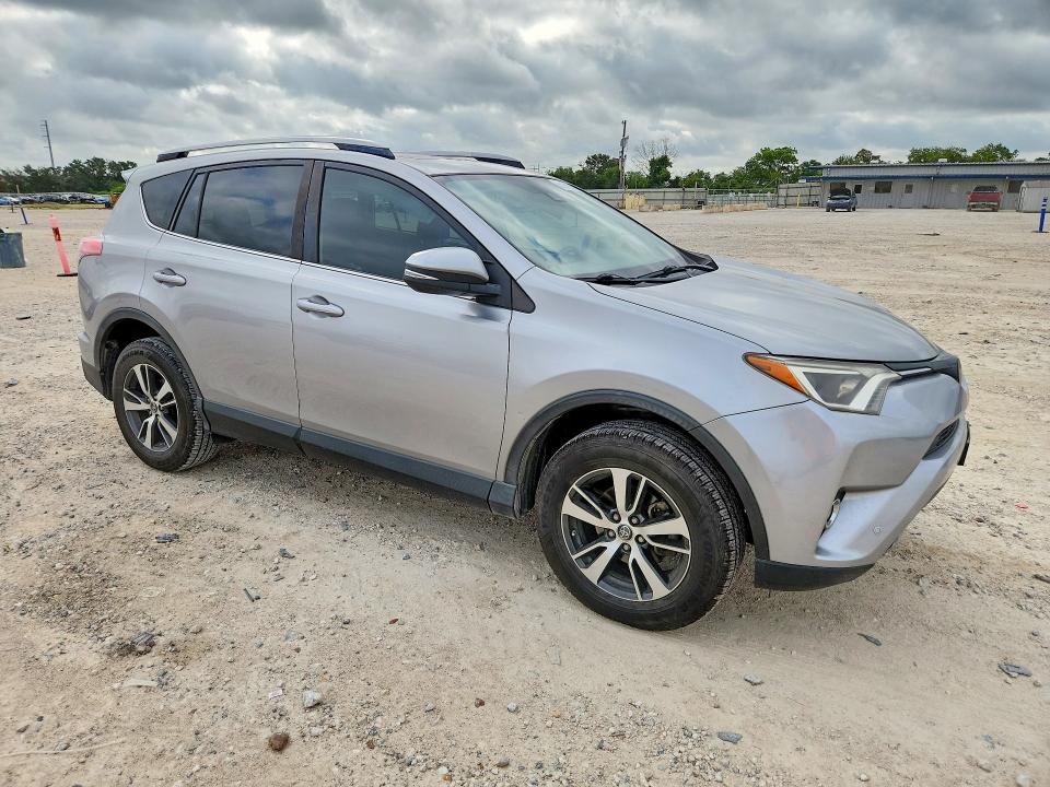 2018 Toyota Rav 4 VIN JTMWFREV9JJ208391 COPART salvage auction — WATER/FLOOD, Tx - Salvage Title-Flood Damage, sold $400 on 2026-07-30 (photo 4)