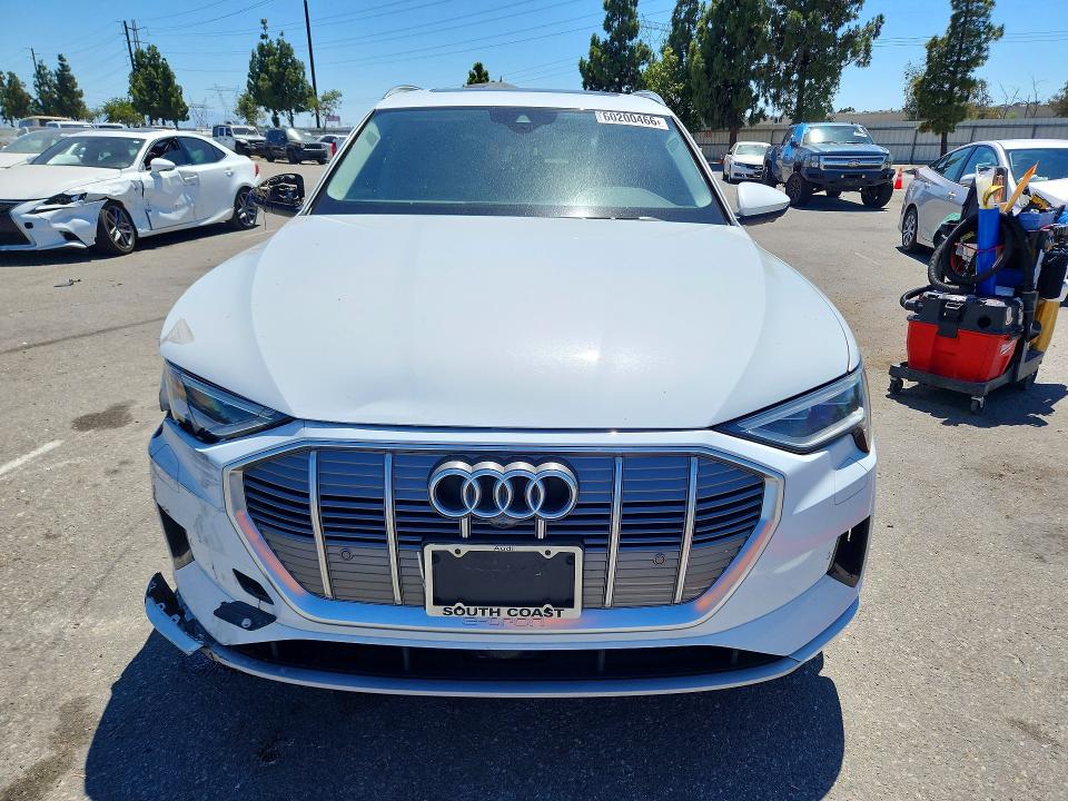 2019 Audi E-tron VIN WA1LAAGE6KB005397 COPART salvage auction — FRONT END, CA - SALVAGE CERTIFICATE, sold $13,200 on 2026-07-23 (photo 5)