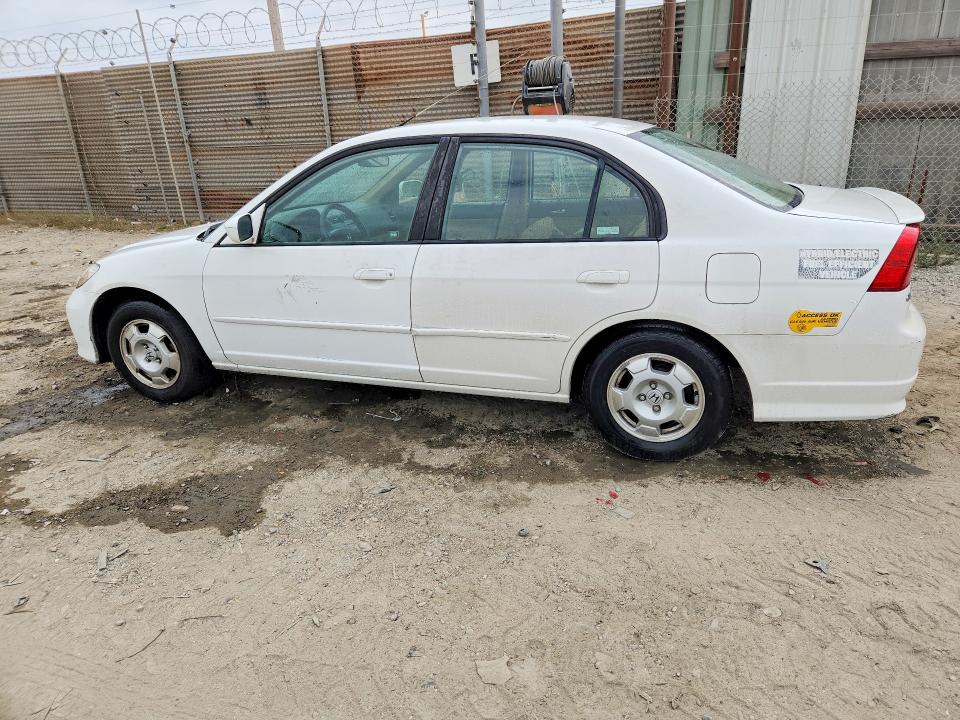 2004 Honda Civic hybrid VIN JHMES96684S006458 COPART salvage auction — MECHANICAL, CA - DIS/DLR/EXP ONLY CLEAN TITLE, sold $200 on 2026-07-09 (photo 2)