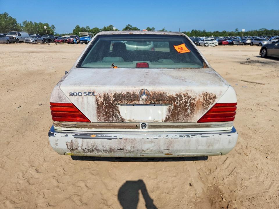 1992 Mercedes-benz 300 VIN WDBGA32E0NA020836 COPART salvage auction — MINOR DENT/SCRATCHES, Fl - Certificate Of Title, sold $425 on 2026-07-24 (photo 6)