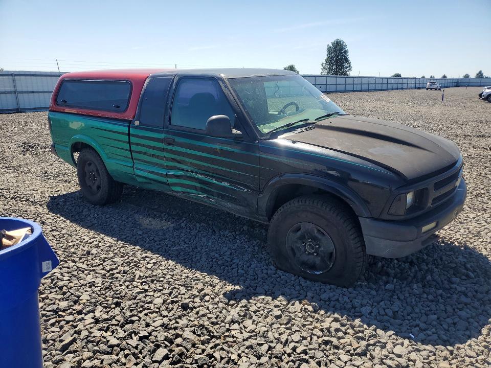1995 Chevrolet S truck VIN 1GCDT19Z3S8225789 COPART salvage auction — SIDE, Wa - Bill Of Sale, sold $225 on 2026-07-08 (photo 4)