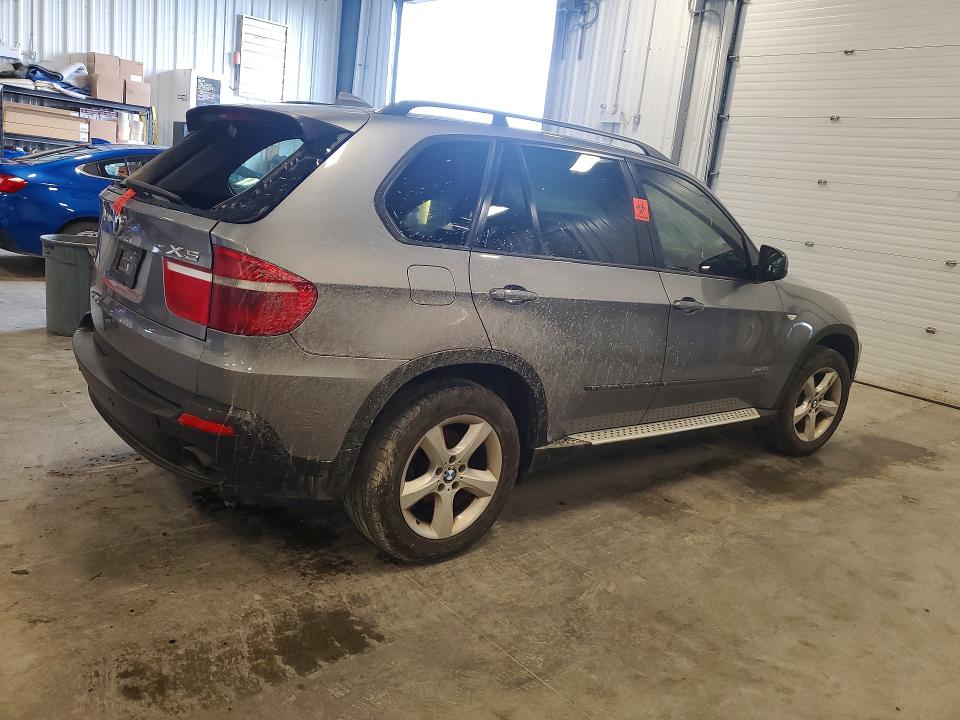 2010 BMW X5 VIN 5UXFE4C51AL278799 COPART salvage auction — INTERIOR BURN, On - Permit Irrepairable, sold $150 on 2026-07-30 (photo 3)