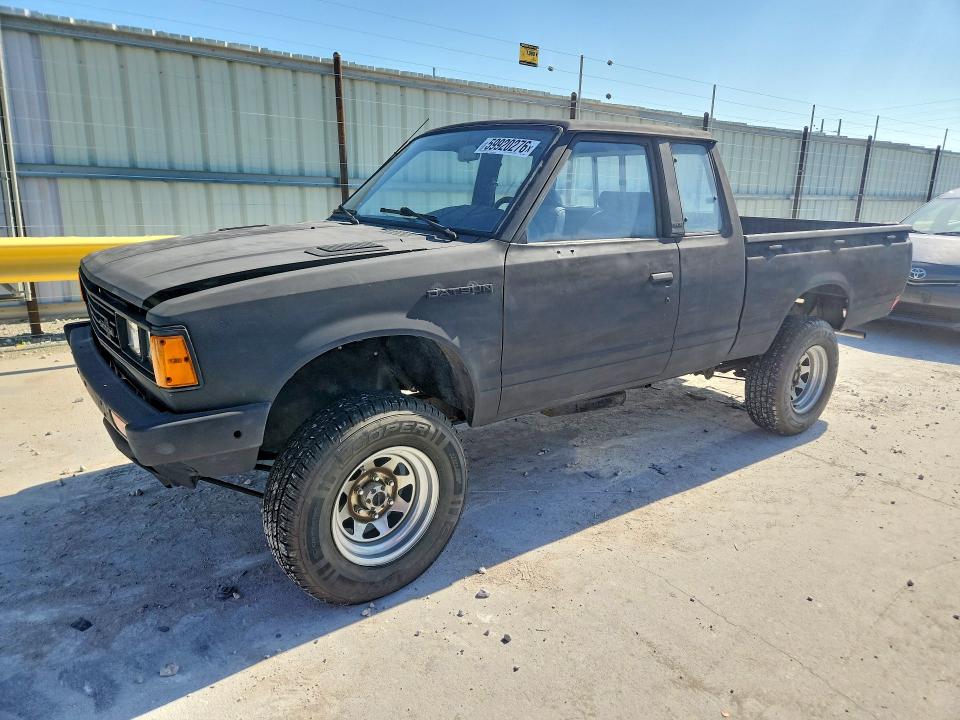 1982 Datsun 720 VIN JN6MD06Y0CW104389 COPART salvage auction — MECHANICAL, TX - CERTIFICATE OF TITLE, sold $1,800 on 2026-07-21 (photo 1)