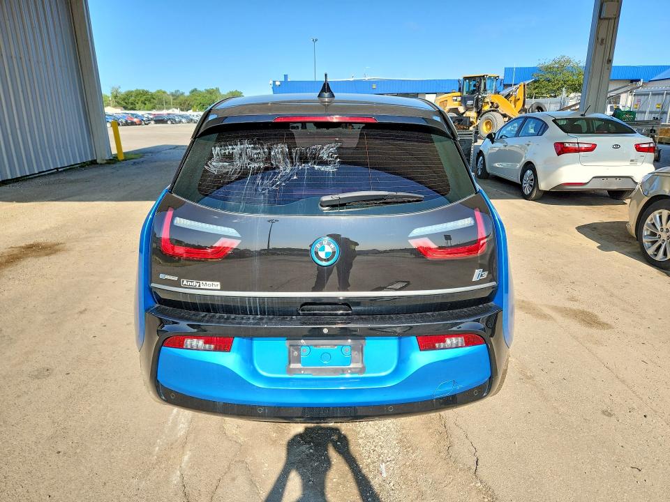 2018 BMW I3 VIN WBY7Z4C56JVD95486 COPART salvage auction — MINOR DENT/SCRATCHES, IN - CERTIFICATE OF TITLE (P), sold $1,200 on 2026-08-03 (photo 6)