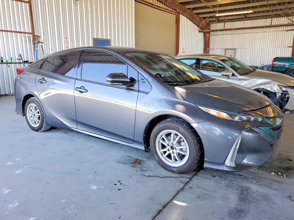 2018 Toyota Prius prime VIN JTDKARFP0J3081385 COPART salvage auction — SIDE, CA - SALVAGE CERTIFICATE, sold $8,500 on 2026-08-10 (photo 4)