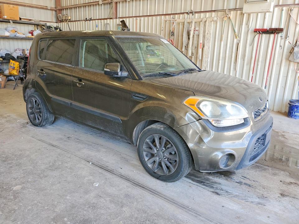 2013 Kia Soul VIN KNDJT2A67D7565692 COPART salvage auction — FRONT END, TX - CERTIFICATE OF TITLE, sold $225 on 2026-07-24 (photo 4)