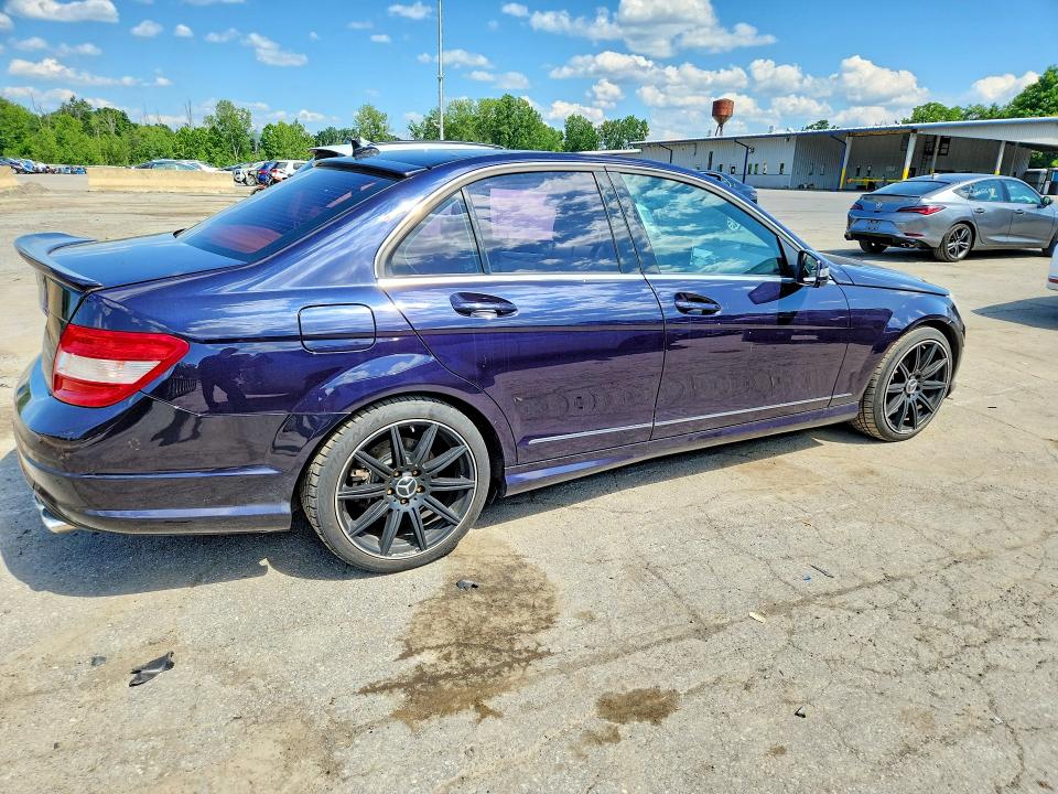 2010 Mercedes-benz C class VIN WDDGF8BB9AR124085 COPART salvage auction — MINOR DENT/SCRATCHES, NY - CERTIFICATE OF TITLE, sold $500 on 2026-07-19 (photo 3)