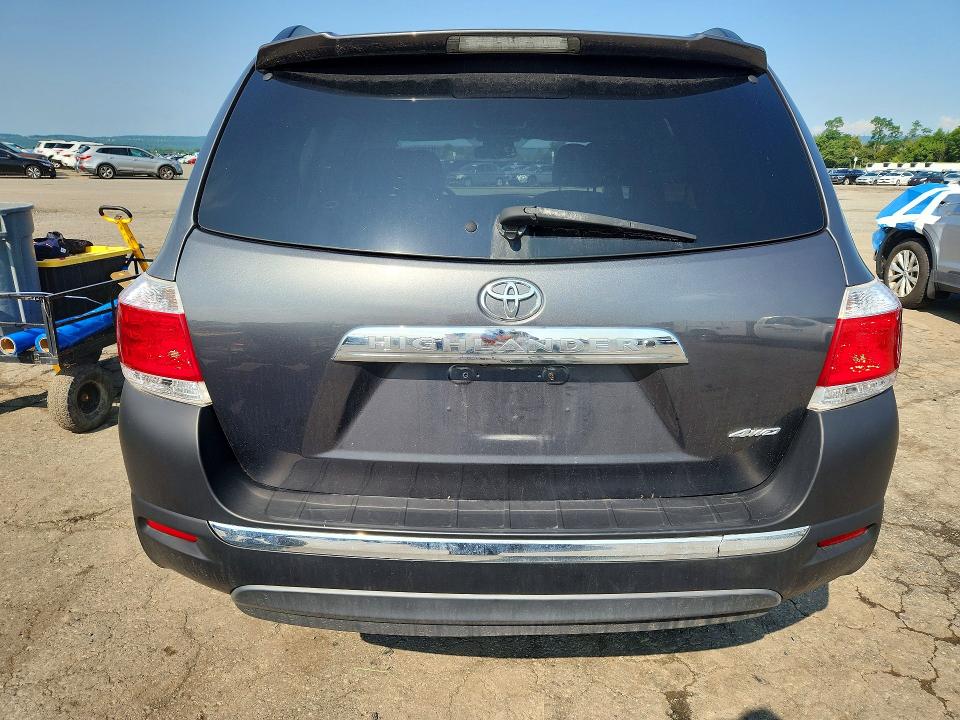 2013 Toyota Highlander VIN 5TDBK3EH6DS183488 COPART salvage auction — SIDE, Pa - Certificate Of Salvage, sold $2,000 on 2026-07-28 (photo 6)