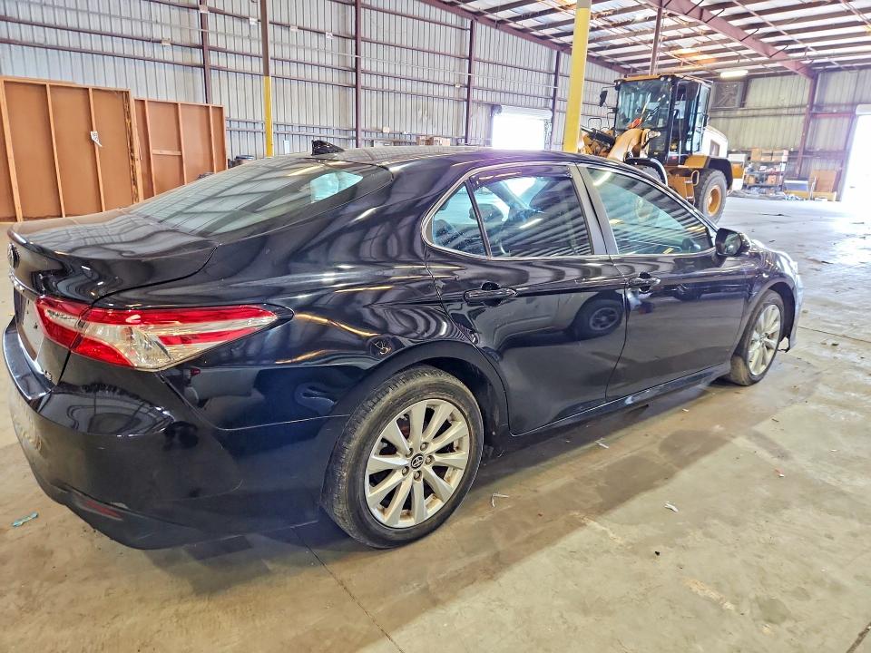 2019 Toyota Camry VIN 4T1B11HK7KU198004 COPART salvage auction — MINOR DENT/SCRATCHES, Fl - Certificate Of Title (P), sold $4,650 on 2026-08-03 (photo 3)