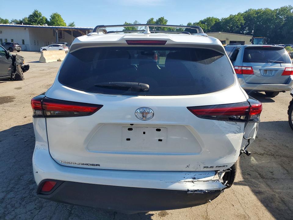 2022 Toyota Highlander VIN 5TDHZRBH2NS224410 COPART salvage auction — REAR END, Ny - Mv-907A Salvage Certificate, sold $14,200 on 2026-07-28 (photo 6)