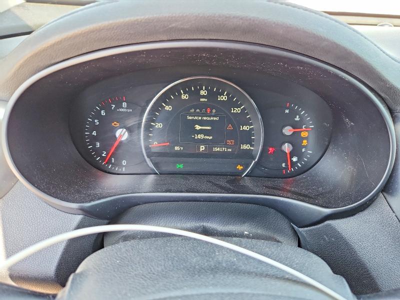 2017 Kia Sorento VIN 5XYPH4A59HG313997 COPART salvage auction — MINOR DENT/SCRATCHES, Ca - Dis/Dlr/Exp Only Clean Title, sold $2,650 on 2026-07-31 (photo 9)