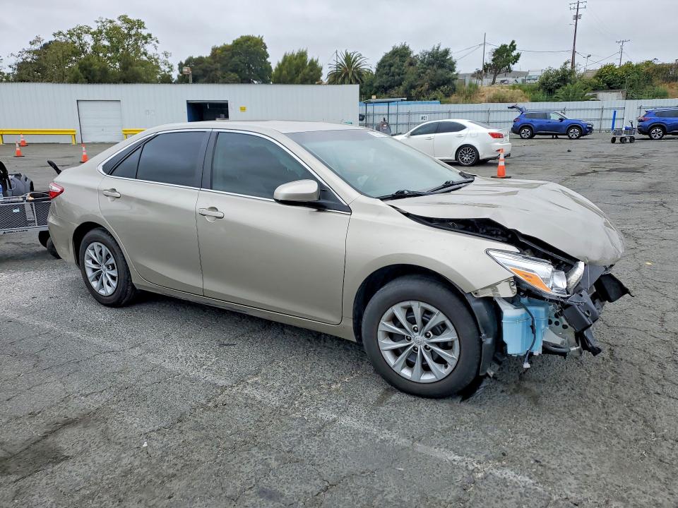 2017 Toyota Camry VIN 4T1BF1FK9HU386083 COPART salvage auction — FRONT END, Salvage Title, sold $1,000 on 2026-07-31 (photo 4)
