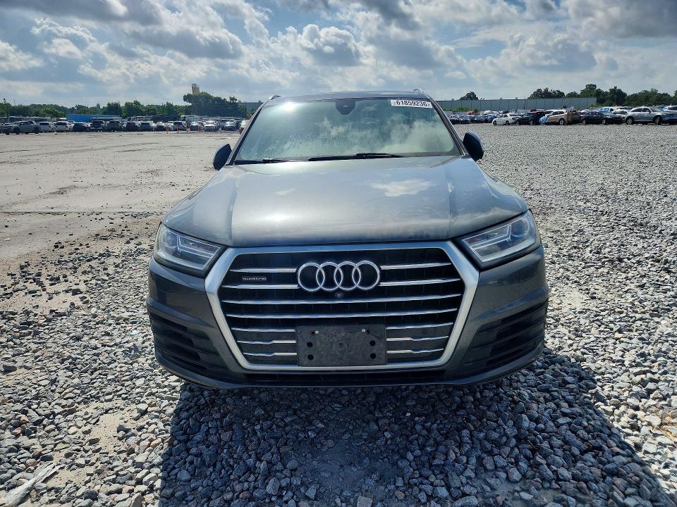 2017 Audi Q7 VIN WA1MAAF72HD054147 COPART salvage auction — MINOR DENT/SCRATCHES, Mi - Certificate Of Title, sold $2,150 on 2026-07-27 (photo 5)