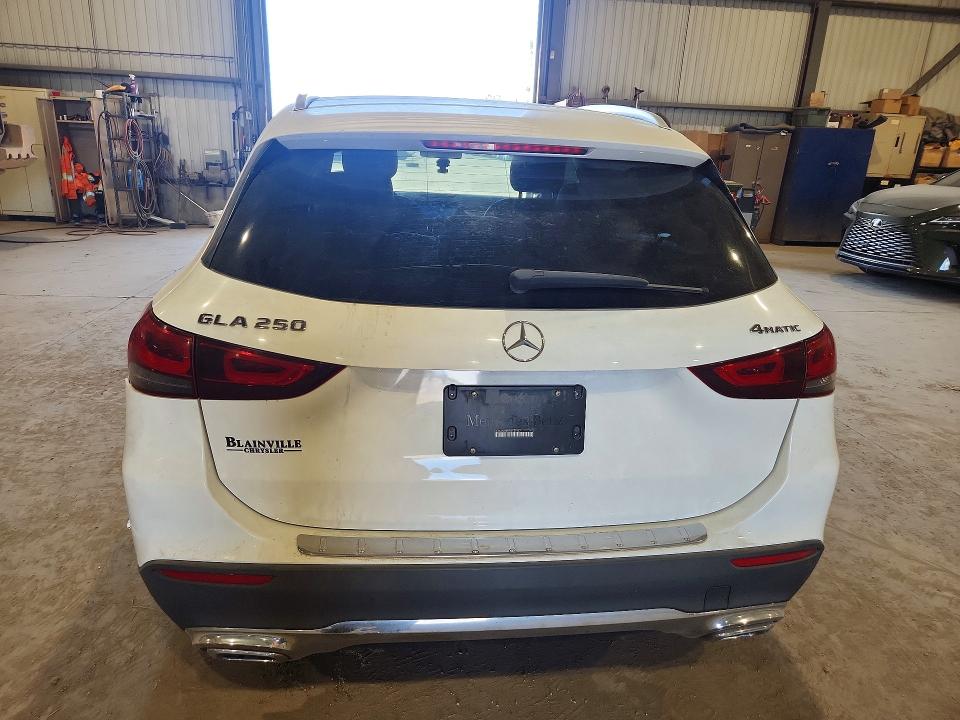 2021 Mercedes-benz Gla-klasse VIN W1N4N4HB7MJ141947 COPART salvage auction — SIDE, Qc - Gravement Accidente, sold $1,850 on 2026-08-25 (photo 6)