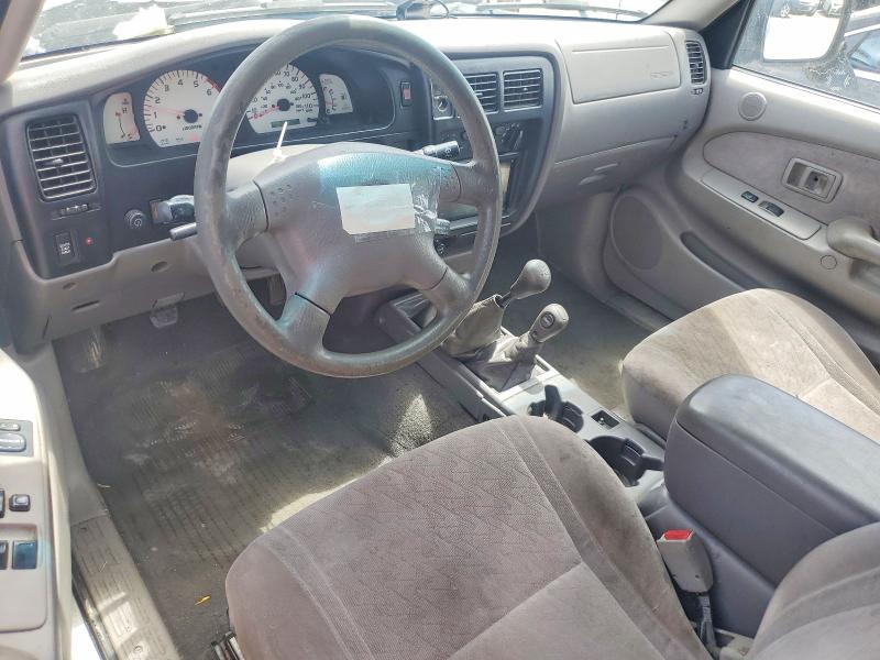 2001 Toyota Tacoma VIN 5TEWN72N31Z810060 COPART salvage auction — NORMAL WEAR, Ca - Dis/Dlr/Exp Only Clean Title, sold $575 on 2026-07-30 (photo 8)