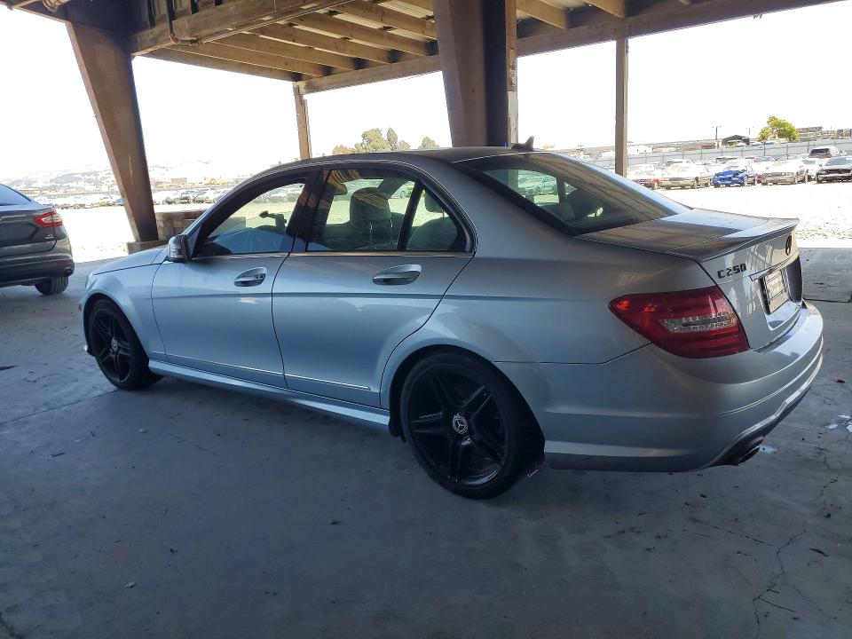 2013 Mercedes-benz C-klasse VIN WDDGF4HB2DA873717 COPART salvage auction — MINOR DENT/SCRATCHES, Ca - Dis/Dlr/Exp Only Clean Title, sold $1,000 on 2026-07-16 (photo 2)