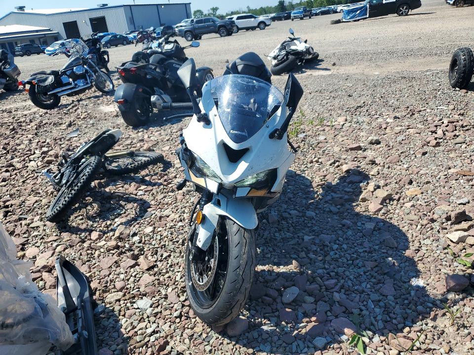 2026 Kawasaki Ninja VIN JKBZXJK10TA014662 COPART salvage auction — FRONT END, NY - MV-907A SALVAGE CERTIFICATE, sold $1,550 on 2026-07-27 (photo 2)