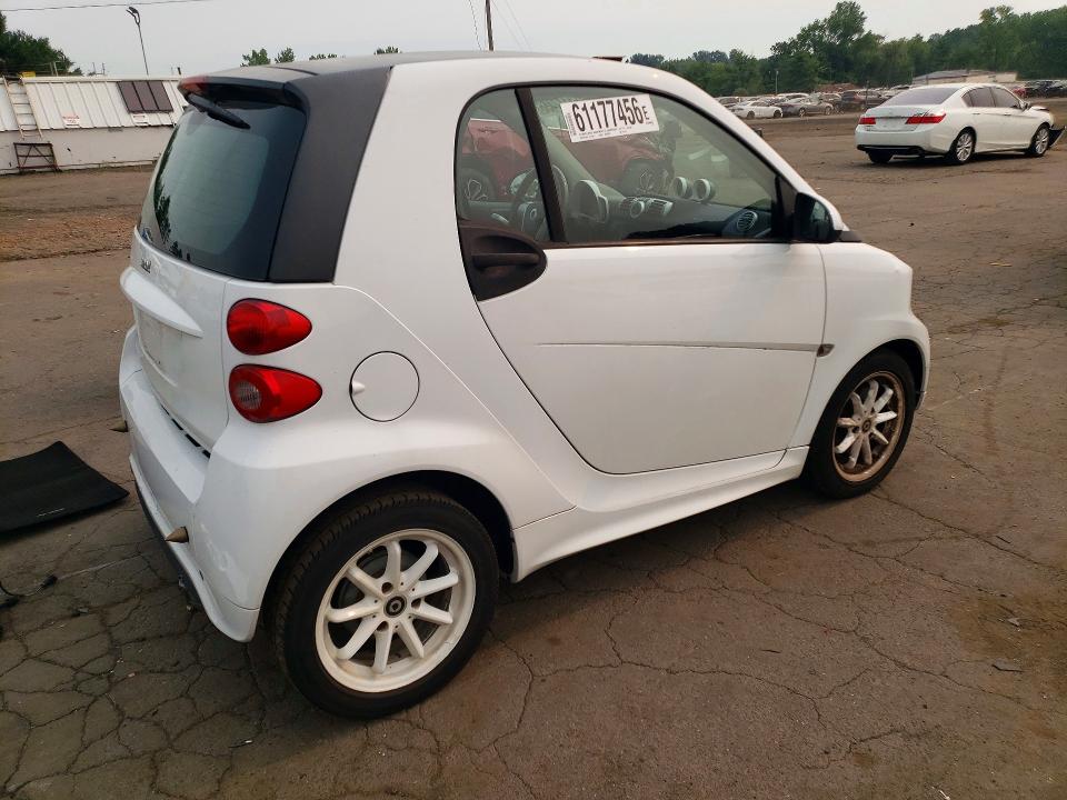 2013 Smart Fortwo VIN WMEEJ3BA7DK651129 COPART salvage auction — FRONT END, Ct - Cert Of Title-Salvage, sold $1,000 on 2026-08-04 (photo 3)