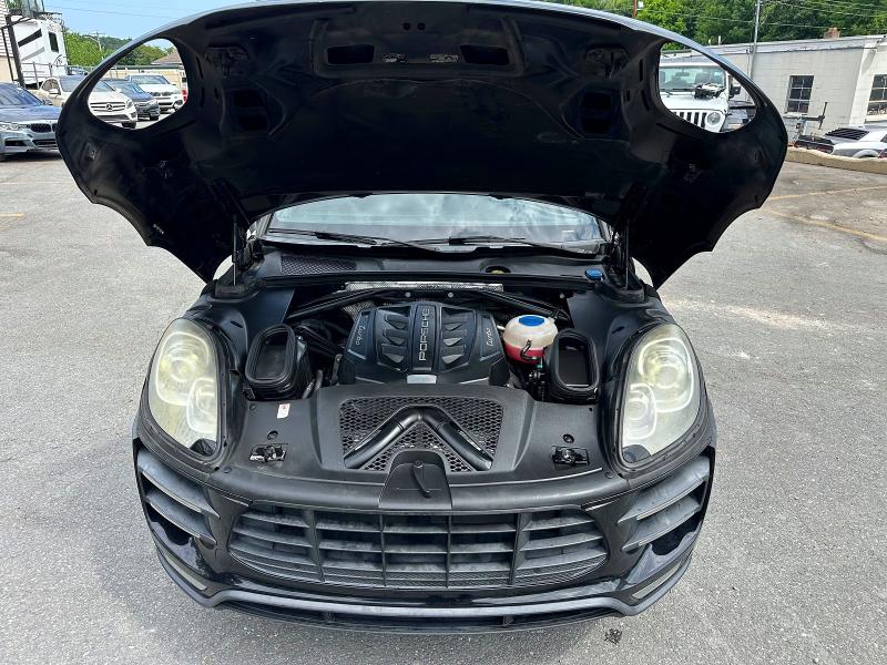 2016 Porsche Macan VIN WP1AF2A53GLB92899 COPART salvage auction — MINOR DENT/SCRATCHES, IN - CERTIFICATE OF TITLE, sold $1,850 on 2026-07-29 (photo 8)
