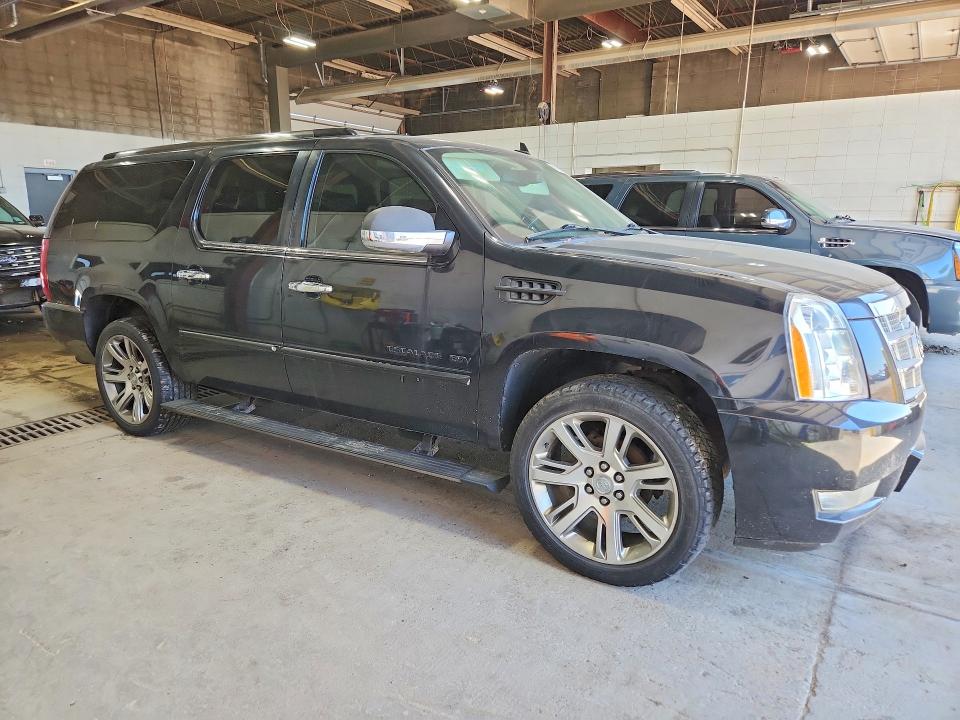 2011 Cadillac Escalade VIN 1GYS4KEF6BR155814 COPART salvage auction — MECHANICAL, Mn - Non Public Clean Title, sold $775 on 2026-07-23 (photo 4)