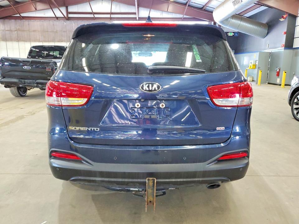 2018 Kia Sorento VIN 5XYPGDA32JG352244 COPART salvage auction — MINOR DENT/SCRATCHES, Wv - Certificate Of Title (P), sold $3,900 on 2026-07-21 (photo 6)