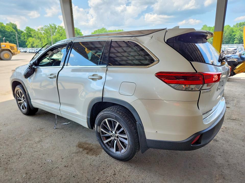 2017 Toyota Highlander VIN 5TDJZRFH7HS418480 COPART salvage auction — ROOF, Ny - Mv-907A Salvage Certificate, sold $3,350 on 2026-07-28 (photo 2)