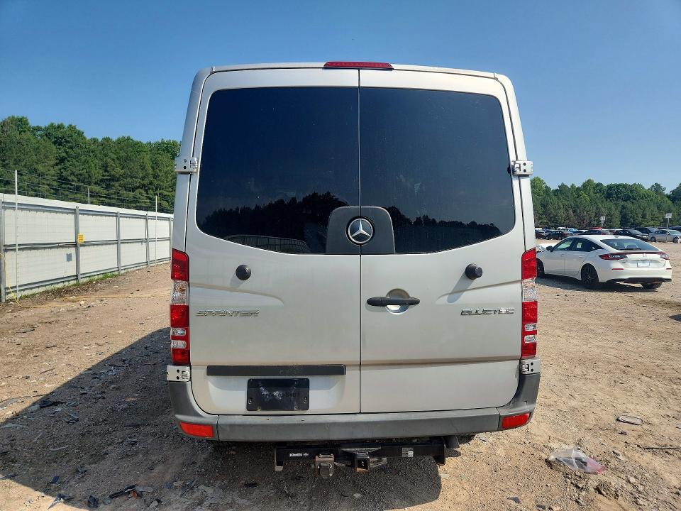 2016 Mercedes-benz VIN 8BRPE7DD8GE125460 COPART salvage auction — FRONT END, Va - Cert Of Title - Salvage, sold $17,600 on 2026-07-22 (photo 6)