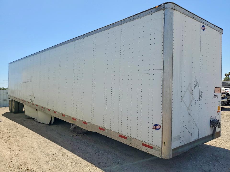 2018 Utility trailer Trailer VIN 1UYVS253XJ7237801 COPART salvage auction — UNDERCARRIAGE, AZ - CERT OF TITLE - SALVAGE, sold $175 on 2026-07-30 (photo 4)