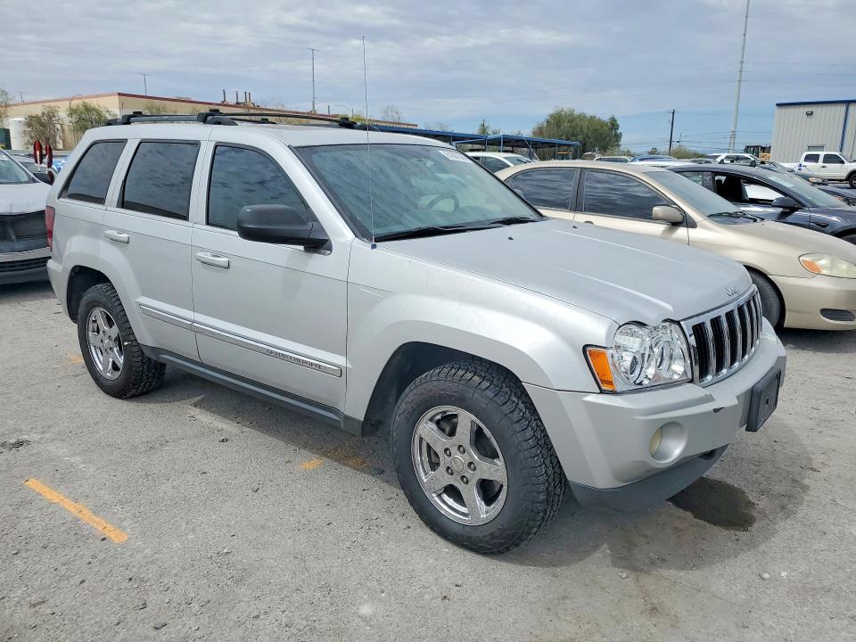 2005 Jeep Cherokee VIN 1J8HR582X5C553555 COPART salvage auction — MINOR DENT/SCRATCHES, Ca - Certificate Of Title, sold $650 on 2026-07-23 (photo 4)