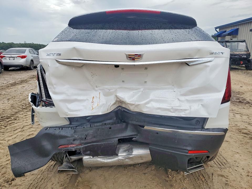 2025 Cadillac Xt5 VIN 1GYKNAR44SZ152703 COPART salvage auction — REAR END, FL - CERT OF TITLE SLVG REBUILDABLE, sold $10,500 on 2026-09-11 (photo 6)