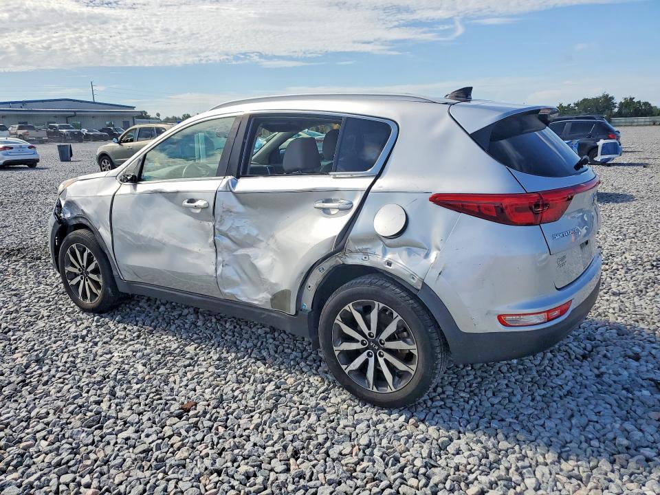 2017 Kia VIN KNDPN3ACXH7215544 COPART salvage auction — SIDE, Fl - Cert Of Title Slvg Rebuildable, sold $3,100 on 2026-07-17 (photo 2)