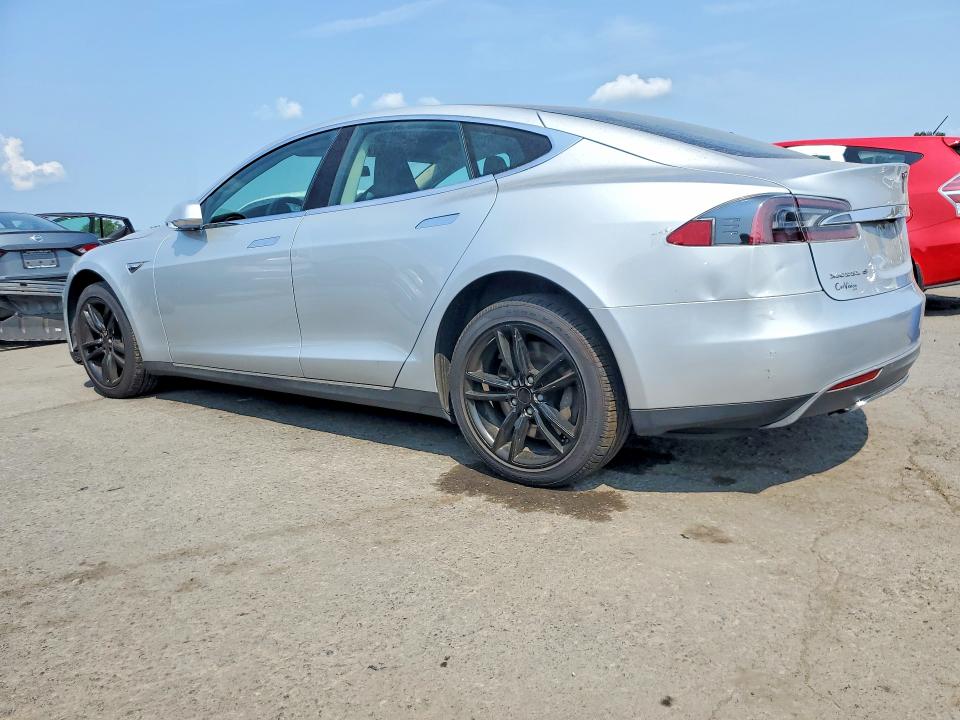 2013 Tesla Model s VIN 5YJSA1DN0DFP18656 COPART salvage auction — MECHANICAL, Salvage Title, sold $625 on 2026-07-31 (photo 2)