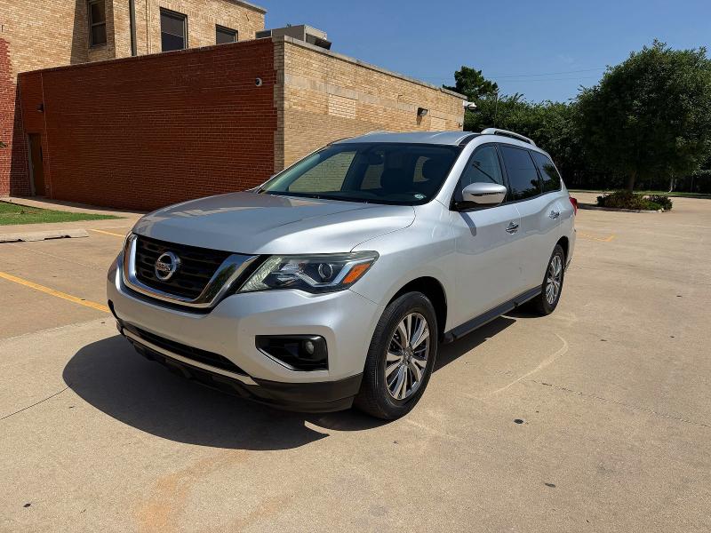 2018 Nissan Pathfinder VIN 5N1DR2MN8JC624231 COPART salvage auction — MINOR DENT/SCRATCHES, OK - CERTIFICATE OF TITLE (P), sold $2,150 on 2026-07-30 (photo 2)