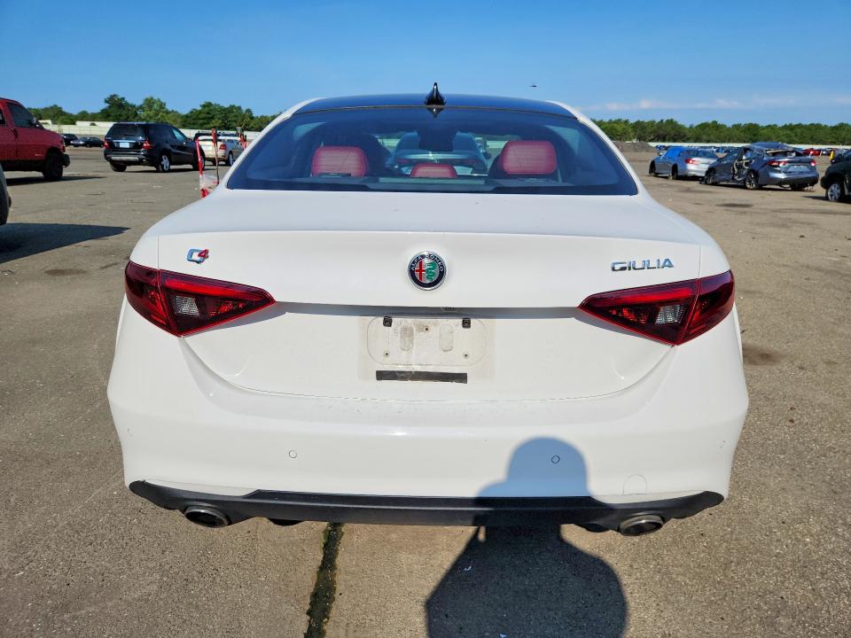 2018 Alfa romeo Giulia VIN ZARFAEDN5J7597705 COPART salvage auction — FRONT END, Ny - Mv-907A Salvage Certificate, sold $3,500 on 2026-08-03 (photo 6)