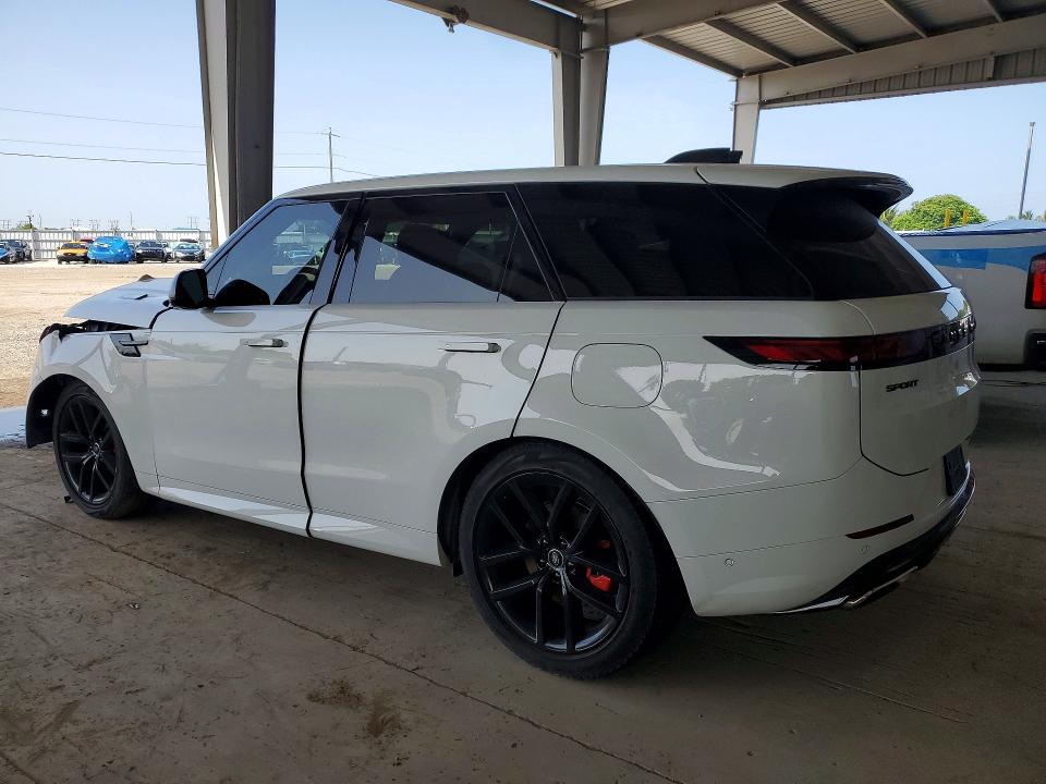 2025 Land rover RANGE ROVER VIN SAL1L9E48SA451548 COPART salvage auction — FRONT END, Fl - Cert Of Title Slvg Rebuildable, sold $49,000 on 2026-08-26 (photo 2)