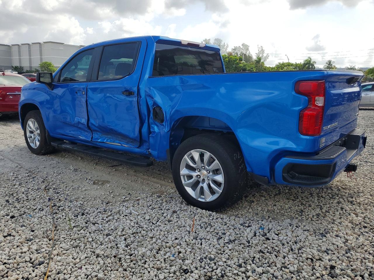 2025 Chevrolet Silverado VIN 3GCPABEK2SG297739 COPART salvage auction — Side, FL - CERT OF TITLE SLVG REBUILDABLE, sold $12,700 on 2026-09-11 (photo 2)