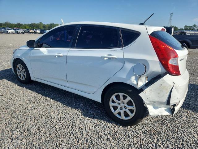 2013 Hyundai Accent VIN KMHCT5AE6DU136381 COPART salvage auction — REAR END, Fl - Cert Of Title Slvg Rebuildable, sold $975 on 2026-07-31 (photo 2)
