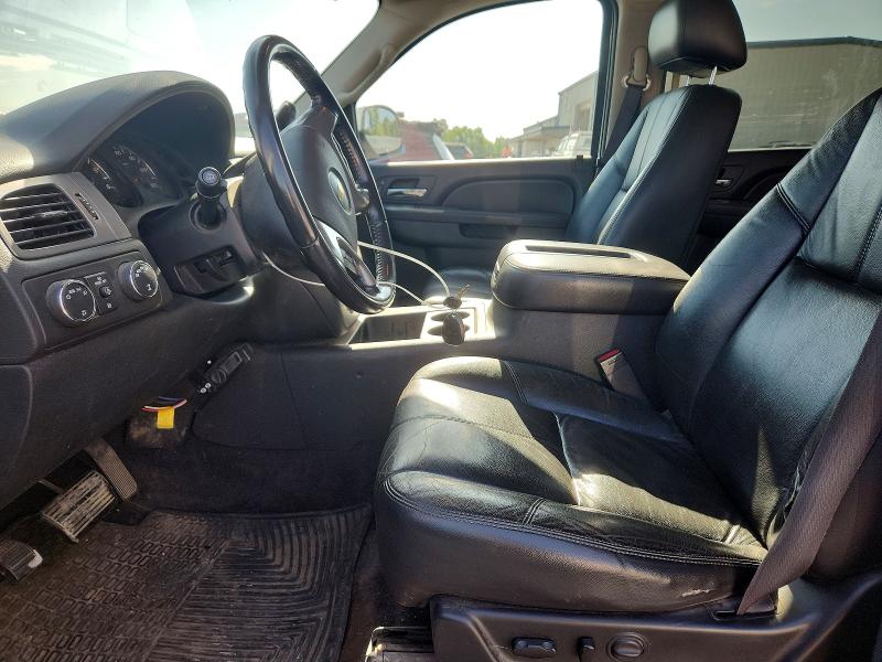 2011 Chevrolet Suburban VIN 1GNSKJE31BR323586 COPART salvage auction — FRONT END, MI - CERTIFICATE OF TITLE, sold $750 on 2026-07-09 (photo 7)