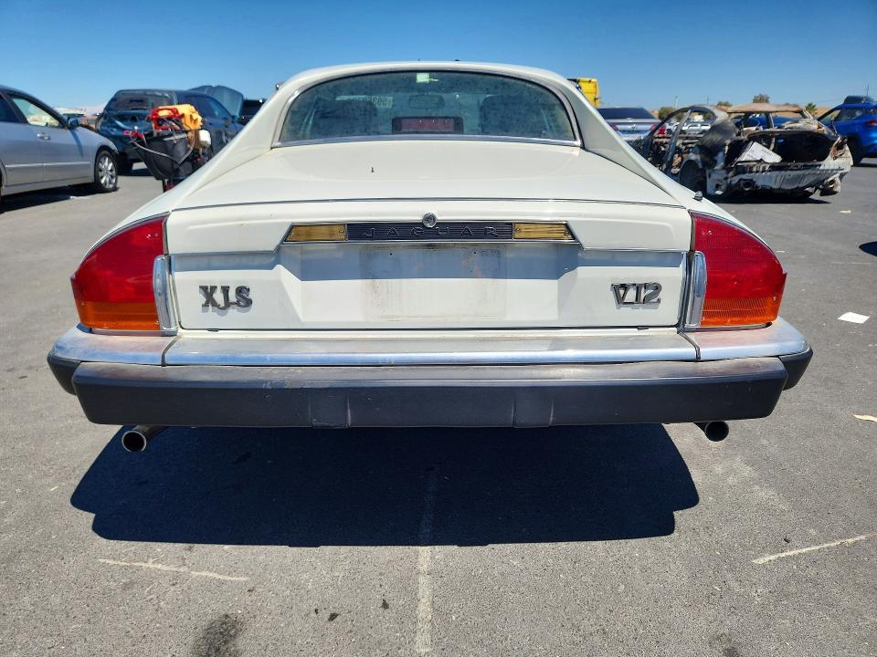 1989 Jaguar Xj series VIN SAJNY5847KC158289 COPART salvage auction — MINOR DENT/SCRATCHES, Ca - Dis/Dlr/Exp Only Clean Title, sold $2,600 on 2026-07-20 (photo 6)