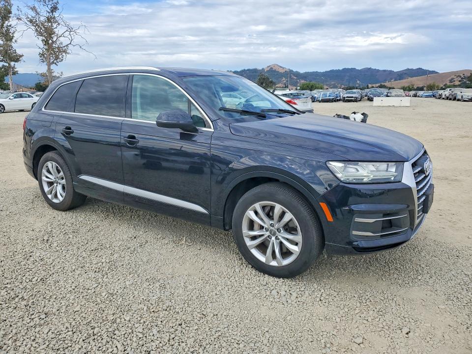 2017 Audi Q7 VIN WA1LAAF75HD032851 COPART salvage auction — REAR END, CA - SALVAGE CERTIFICATE, sold $8,000 on 2026-07-28 (photo 4)