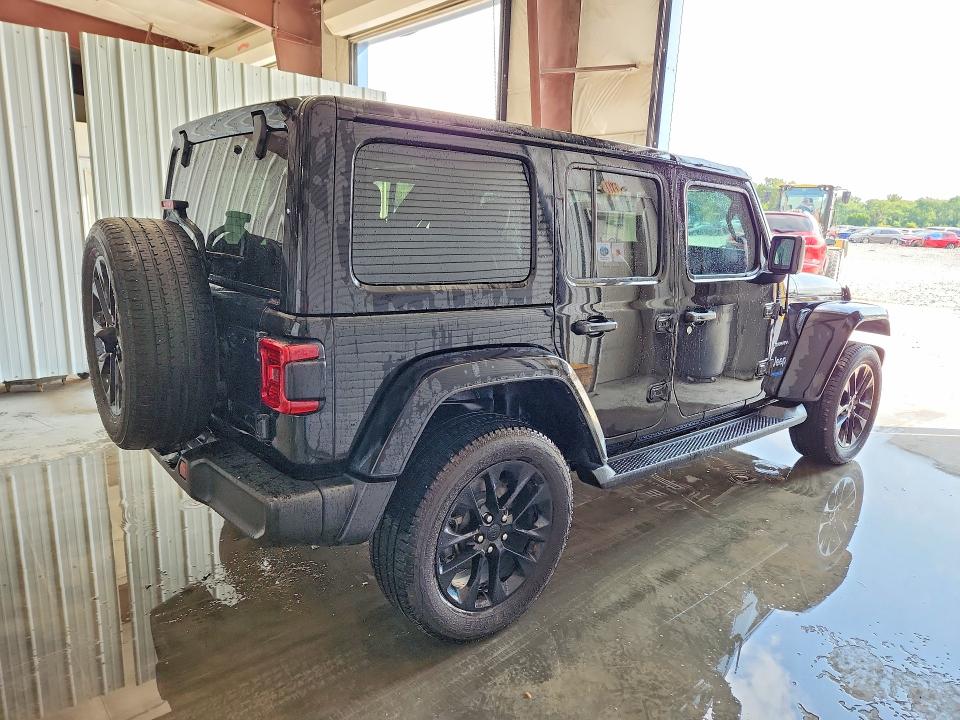 2022 Jeep Wrangler unlimited VIN 1C4JJXP63NW153285 COPART salvage auction — MINOR DENT/SCRATCHES, Il - Certificate Of Title, sold $7,400 on 2026-07-30 (photo 3)