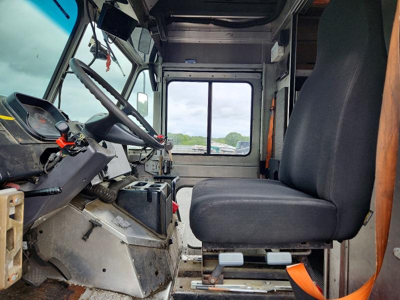 2021 Freightliner Mt45g VIN 4UZAC2EA3MCMM9102 COPART salvage auction — MINOR DENT/SCRATCHES, MA - CERTIFICATE OF TITLE, sold $15,900 on 2026-09-15 (photo 7)